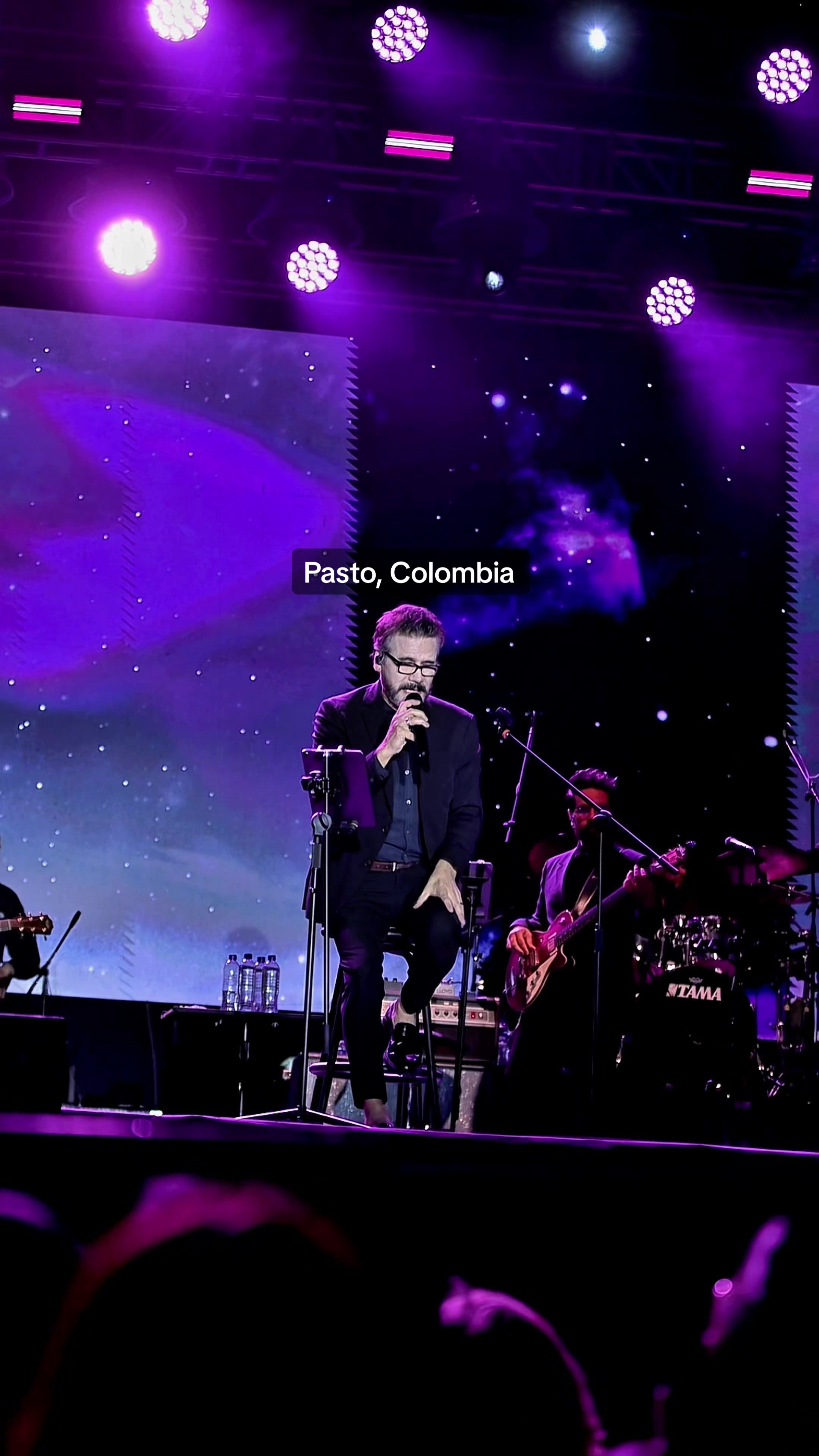 @Jesús Adrián Romero