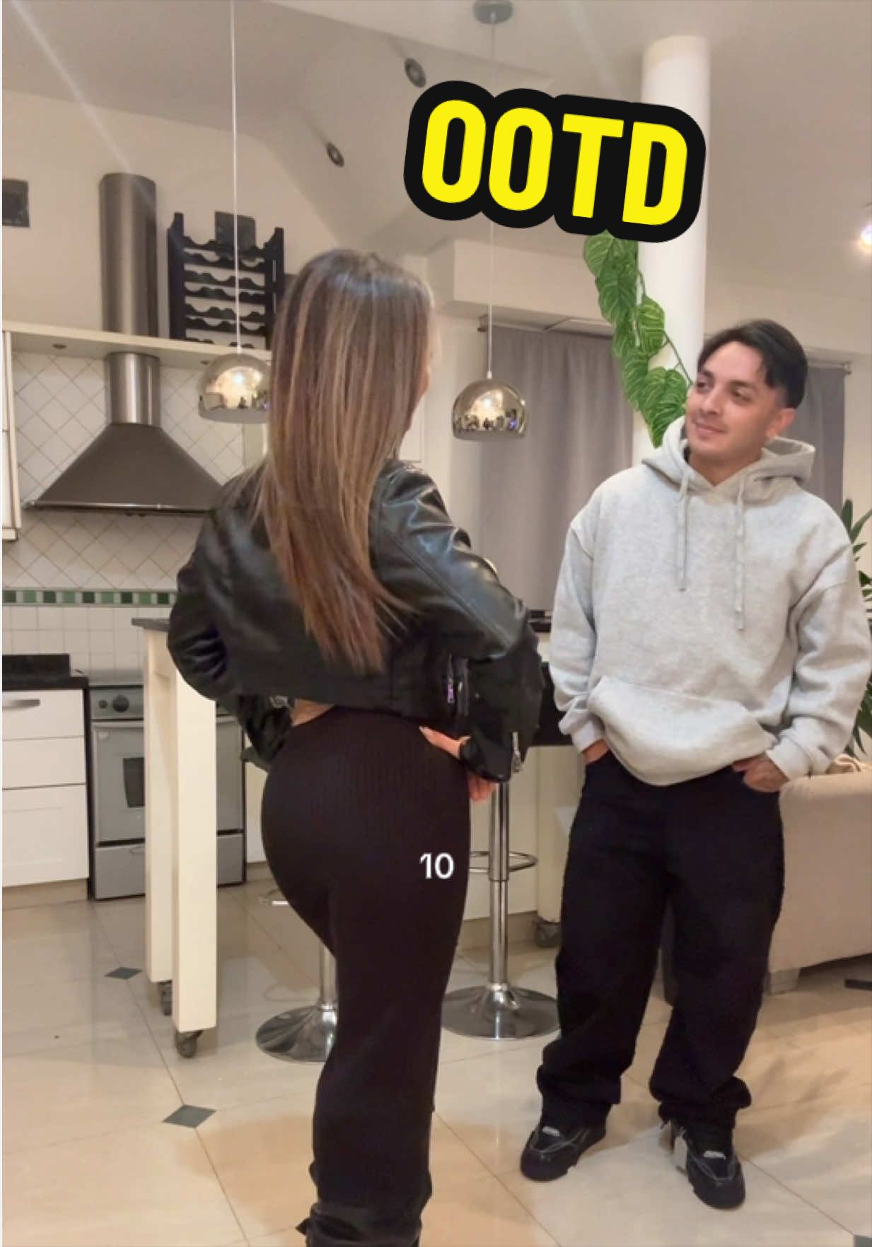 @★ Donicia