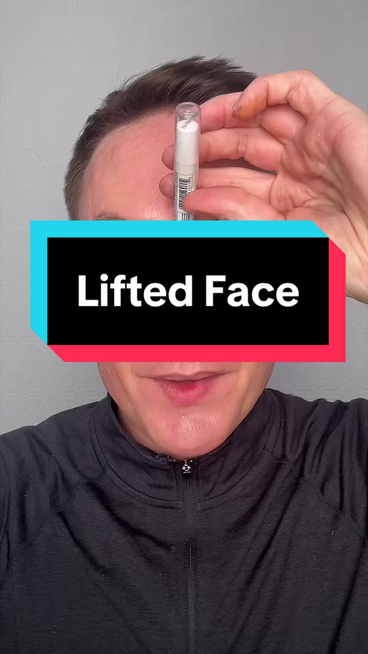 @Mister.makeupartist (Trevor)