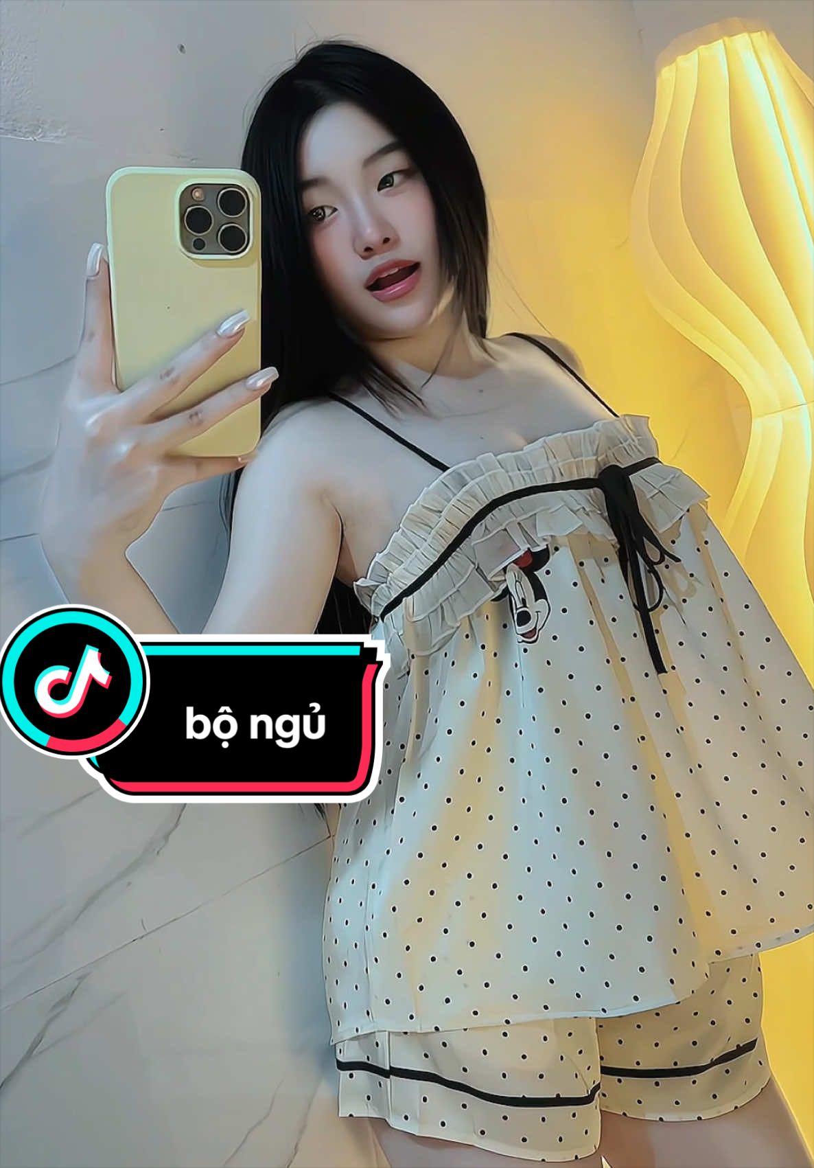 @ʜɪᴇ̂̀ɴ ʜɪ́ ᴿᵉᵛⁱᵉʷ🎀