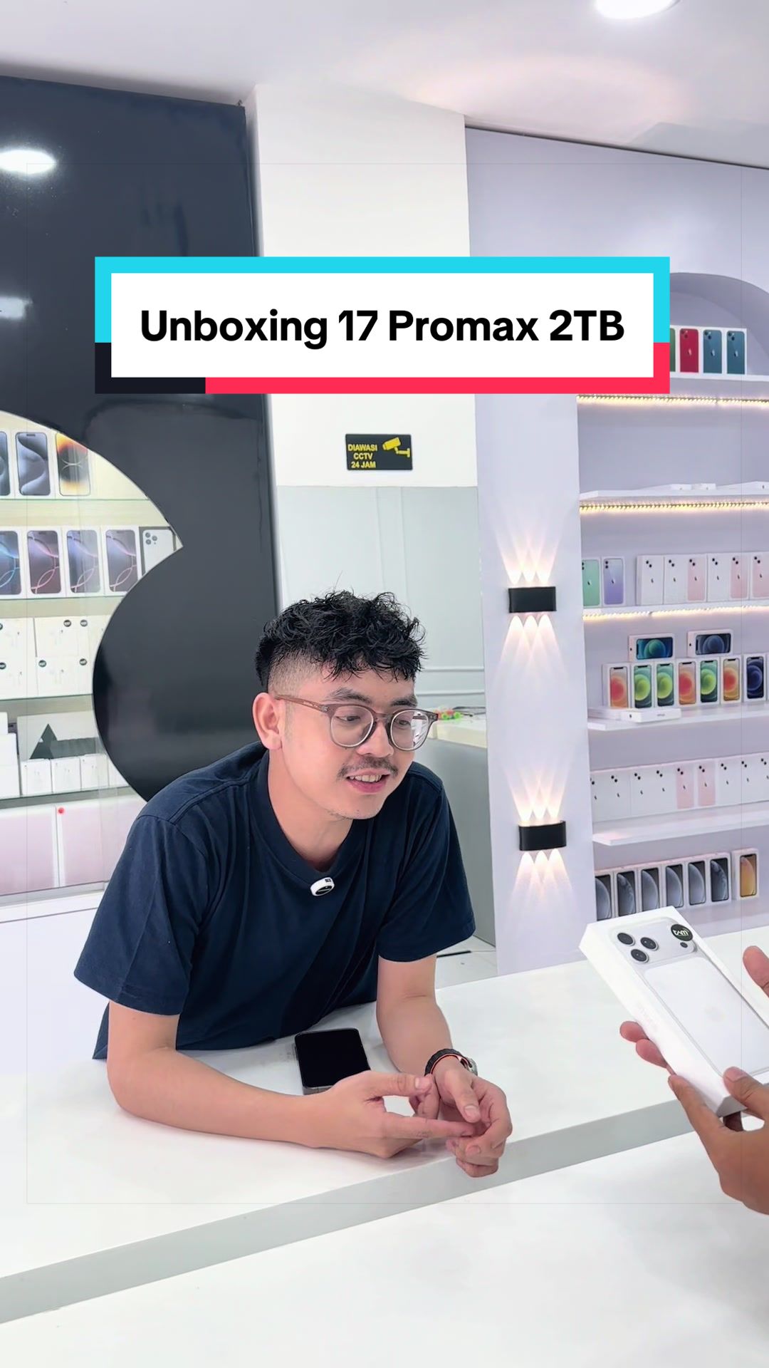 @EOS IPHONE STORE