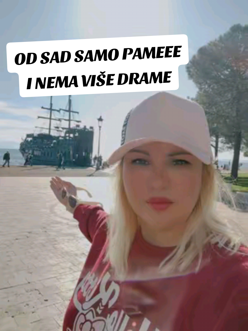 @anee_artist 🇷🇸