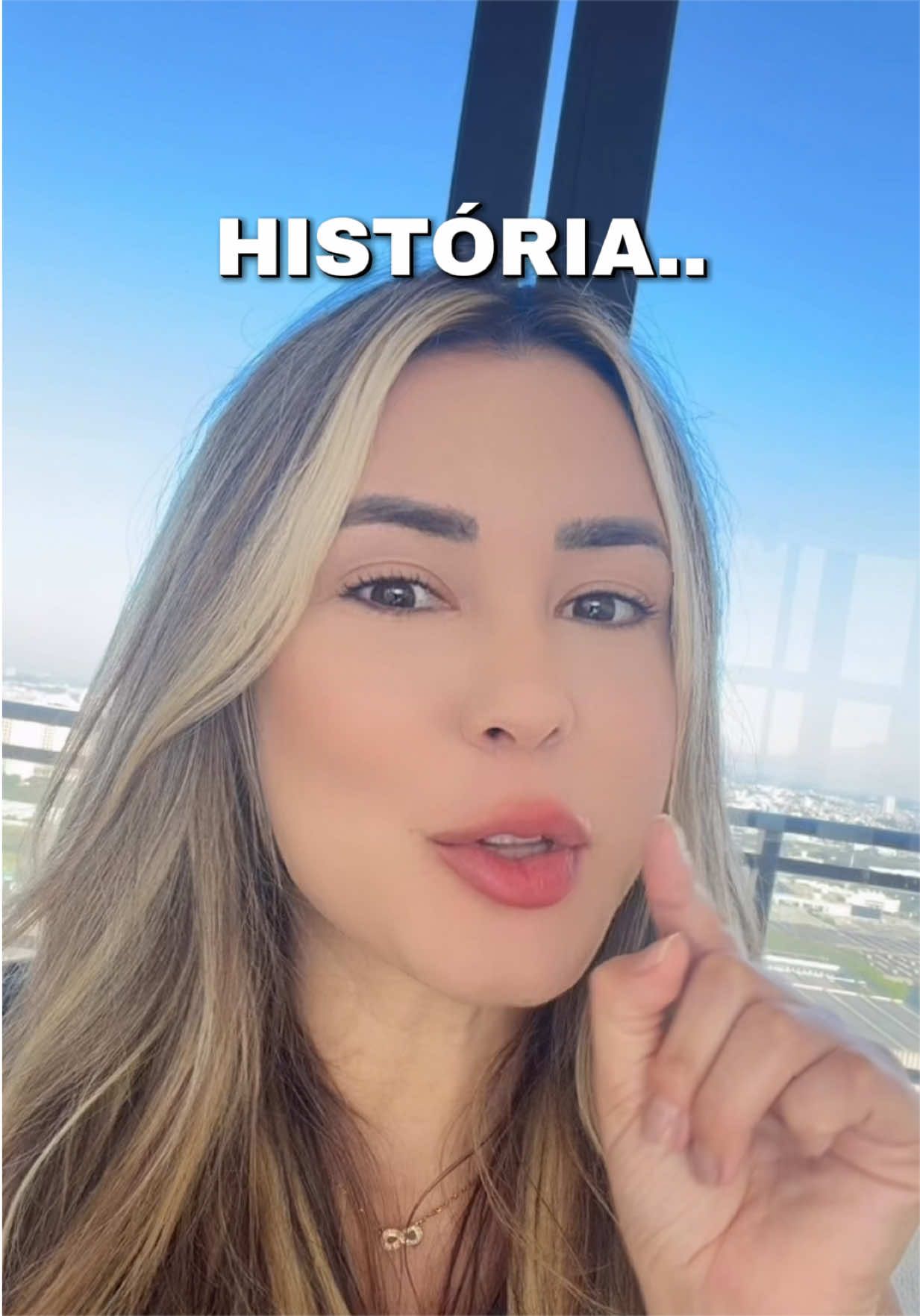 @Luna