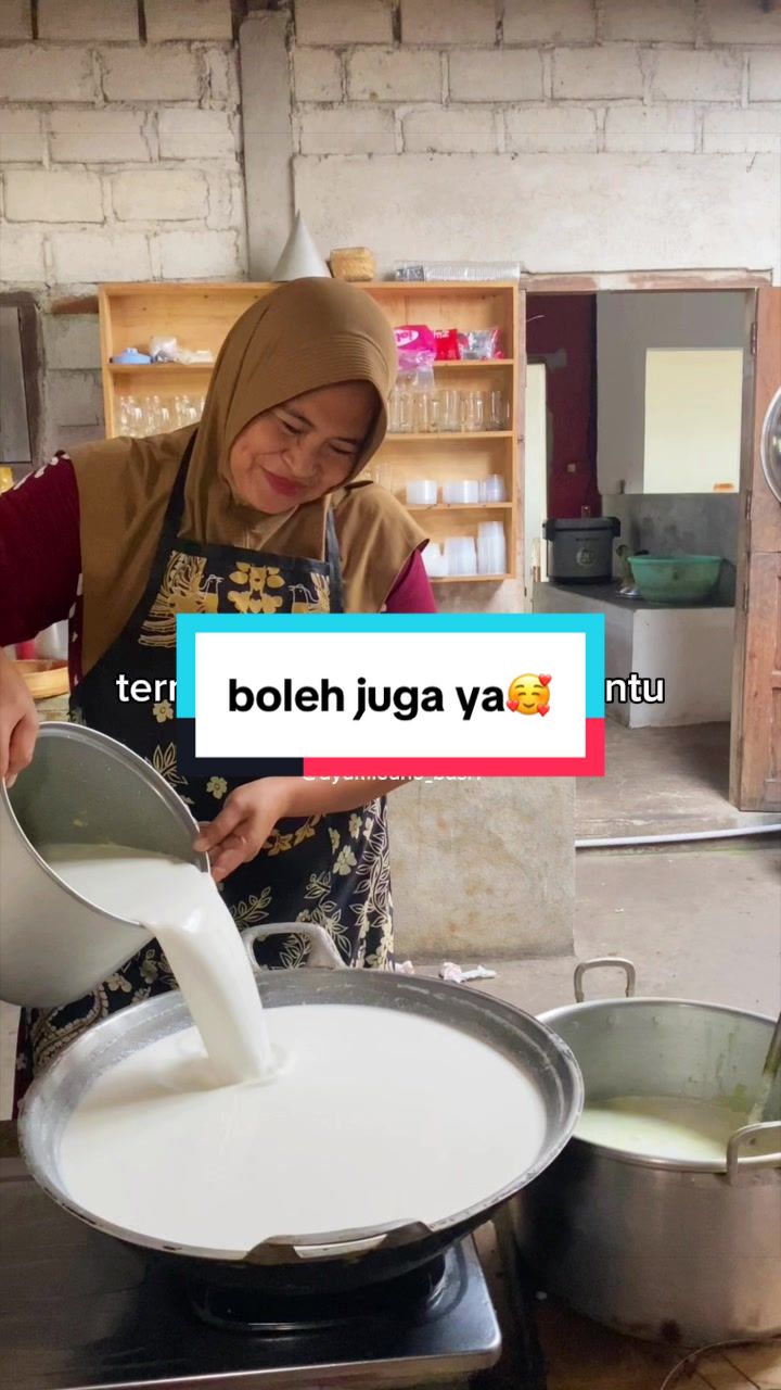 @Ayam Lodho Bu Sri