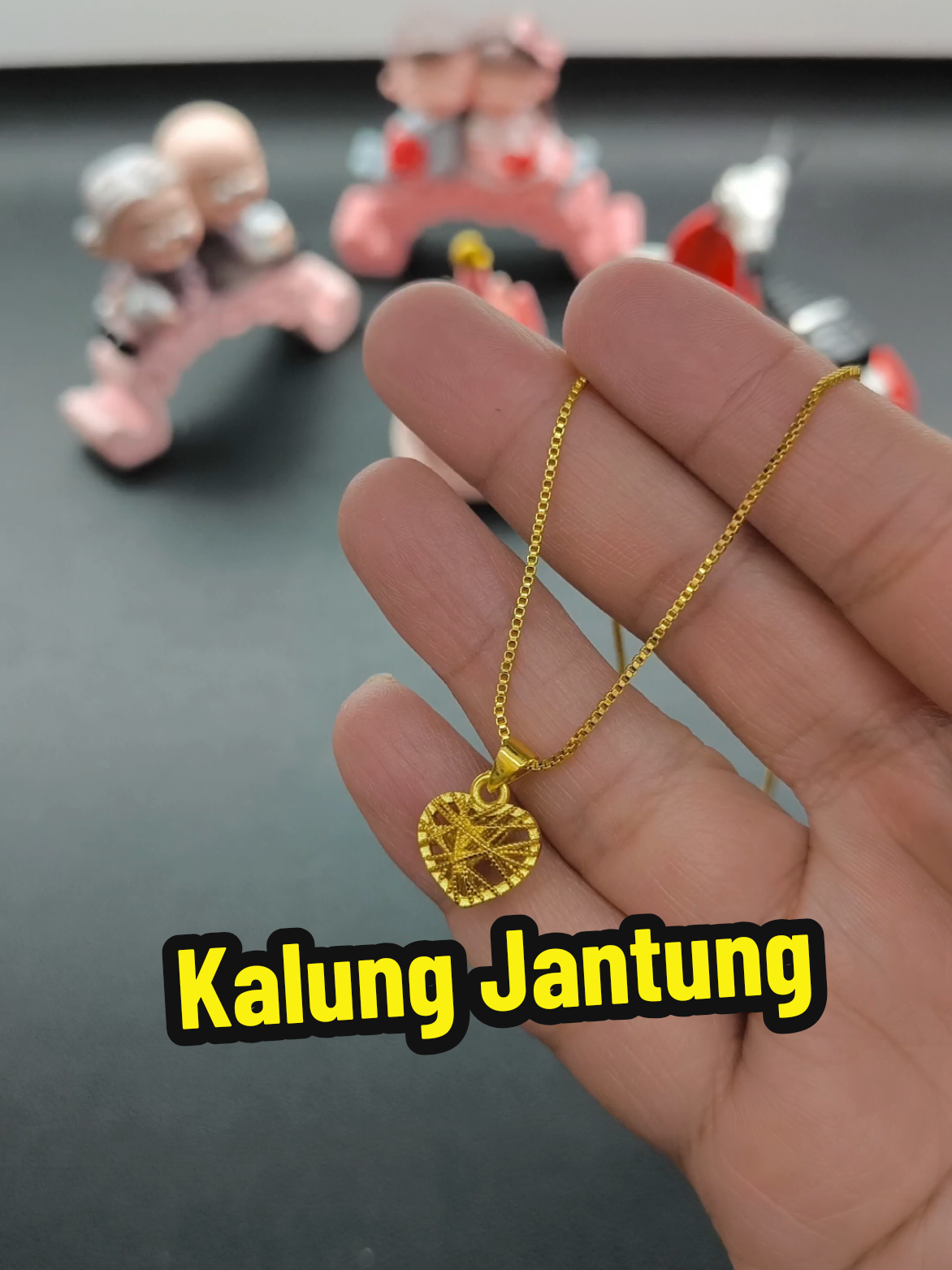 @FashionForUshop