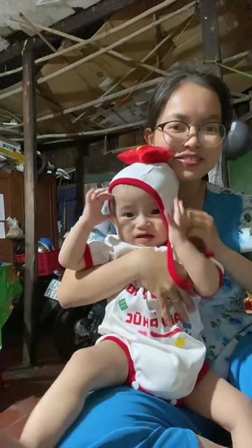 @Mẹ 2 b&eacute; &Yacute; Nh&acirc;n