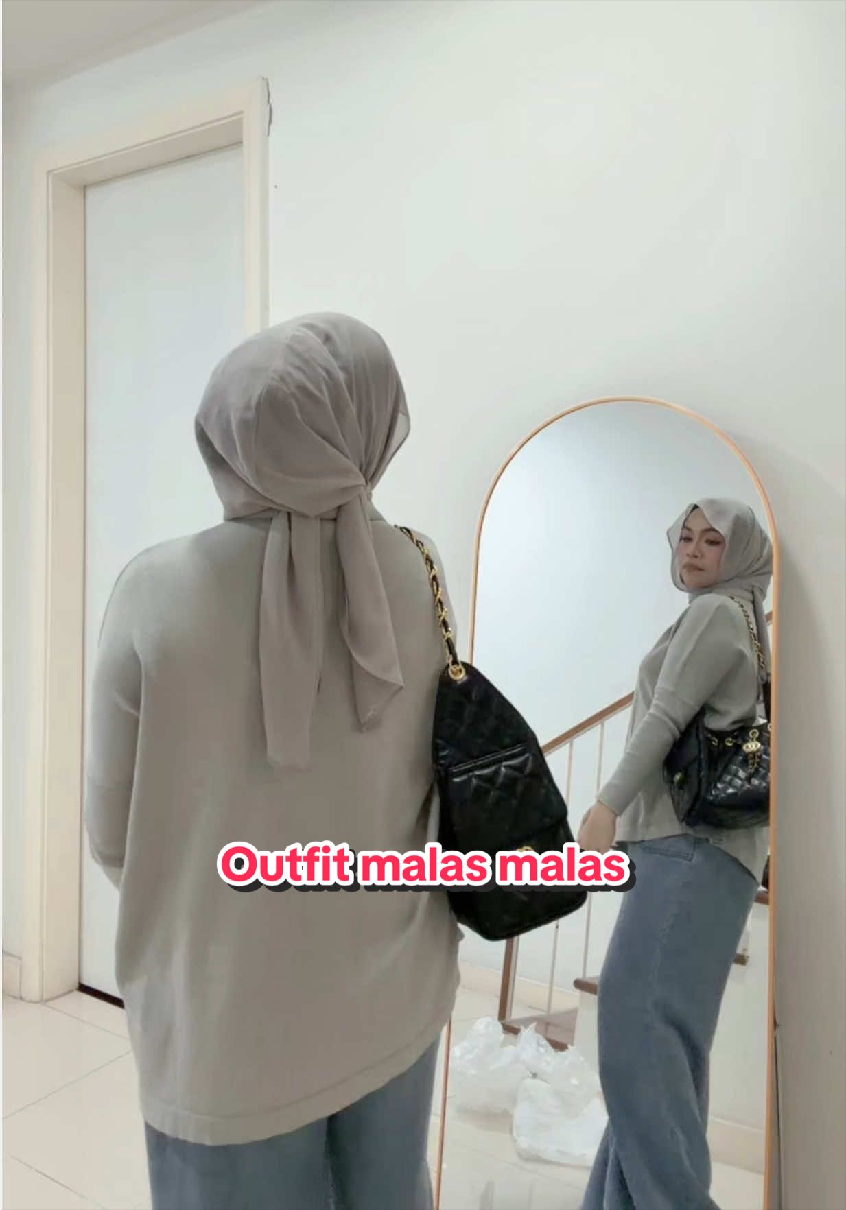 @Founder Hayda Scarf