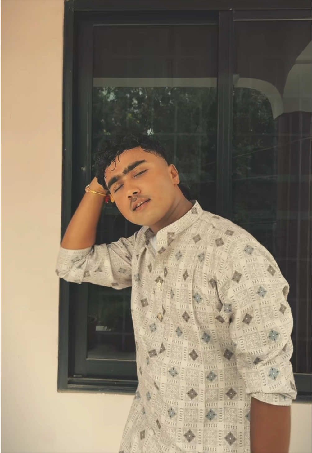 @Urfav_Aah-kash