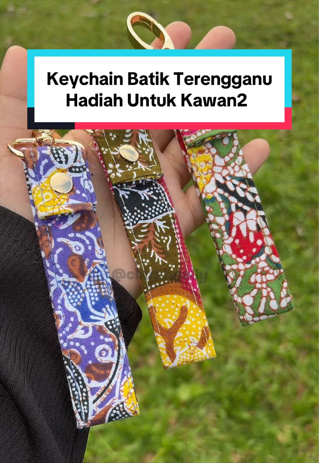 @CikZahDaily