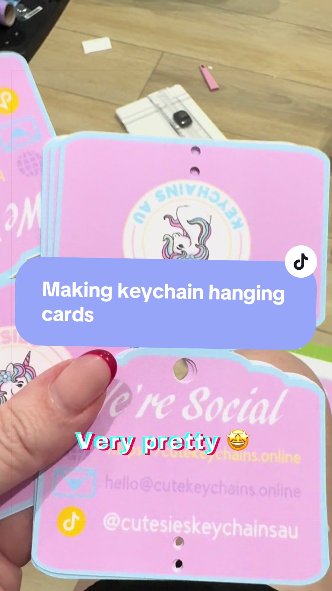 @Fiona | cutesieskeychains.com