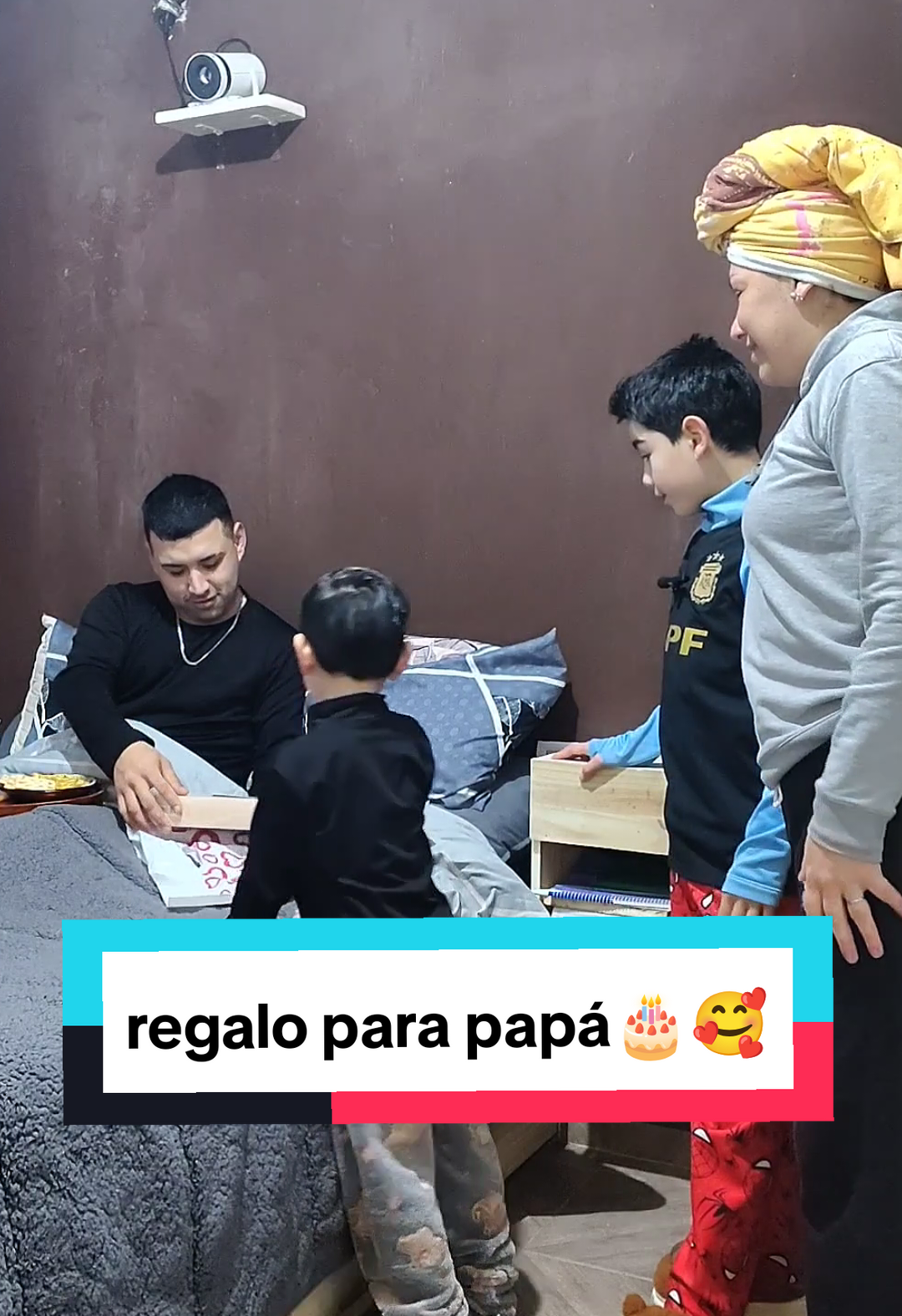 @iris velazquez