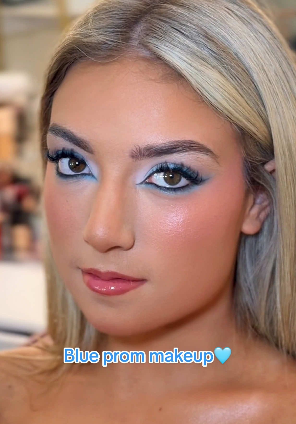 @Giovana Tome Makeup