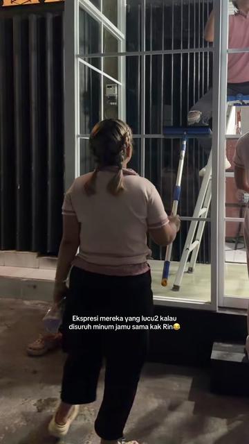 @𝑹𝒊𝒊𝒏𝒔 𝑺𝒂𝒍𝒐𝒏 Denpasar