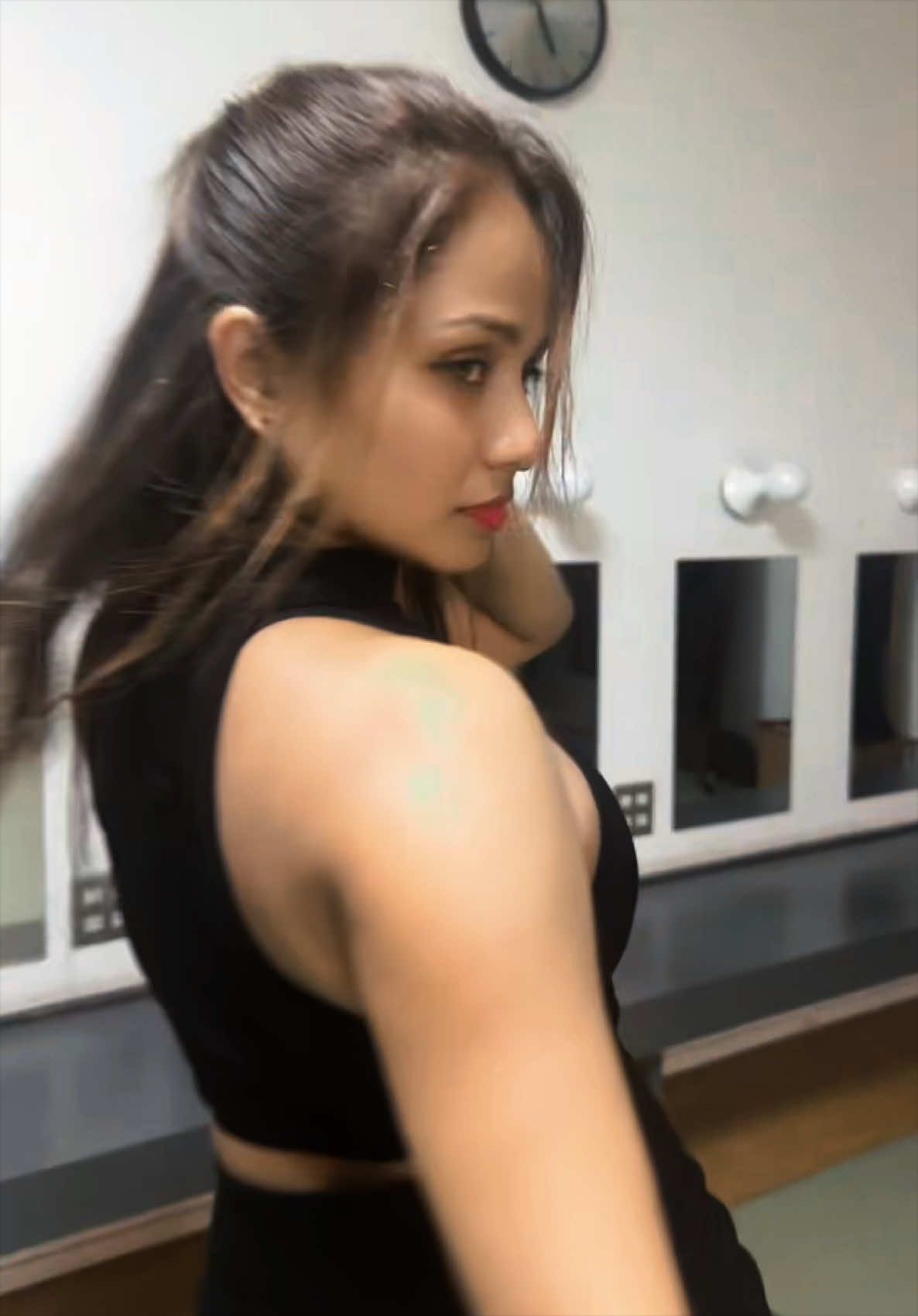 @Devindi Sansala サンサラ