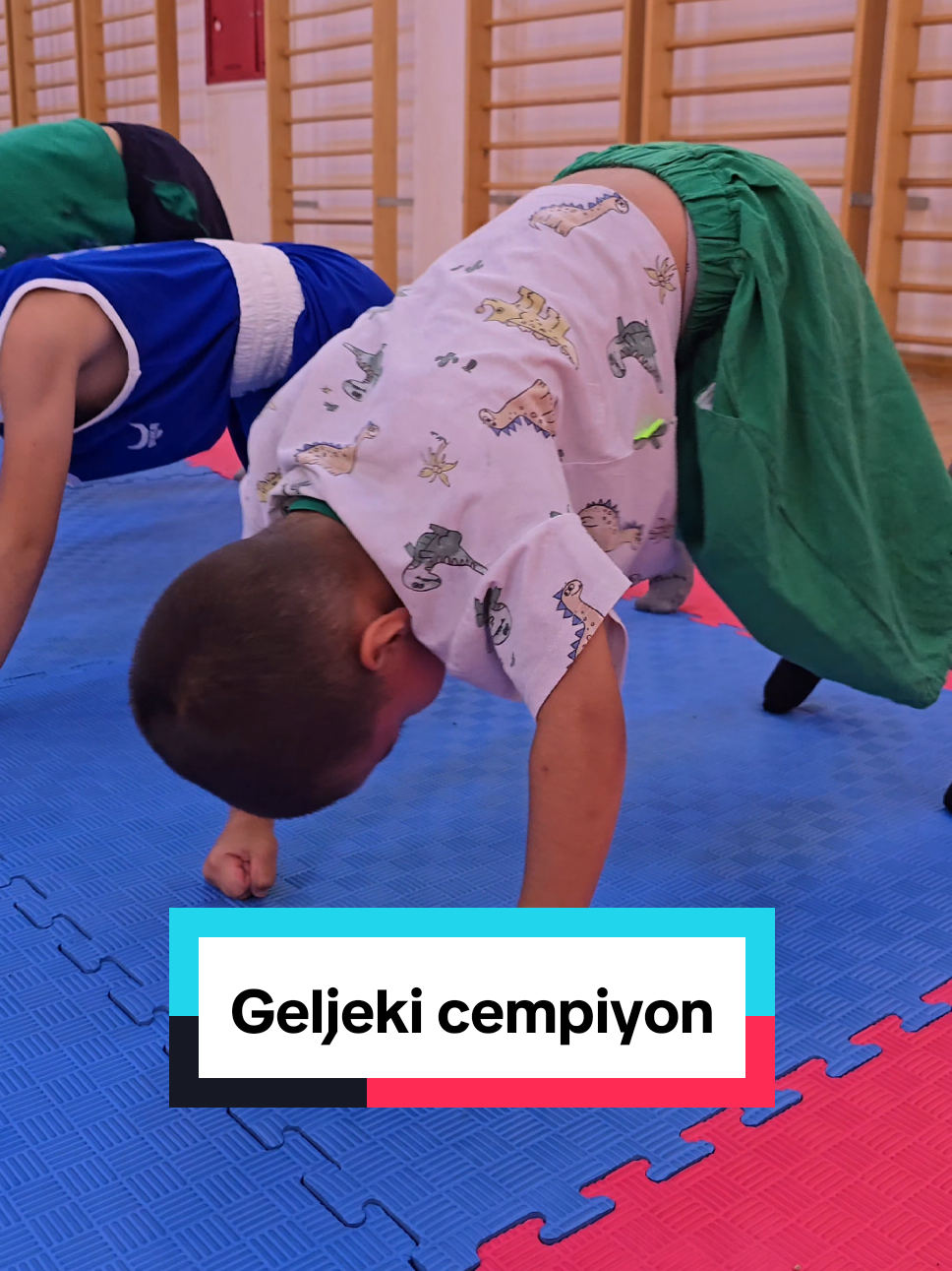 @GYPJAK_KLUB