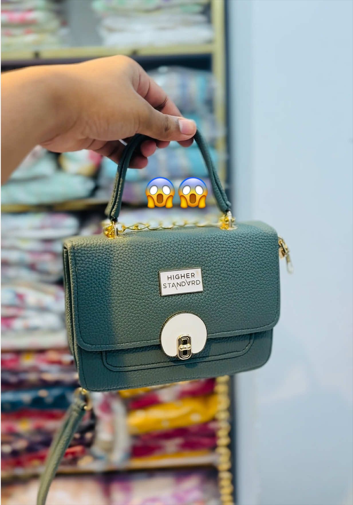 @vintagefashion93