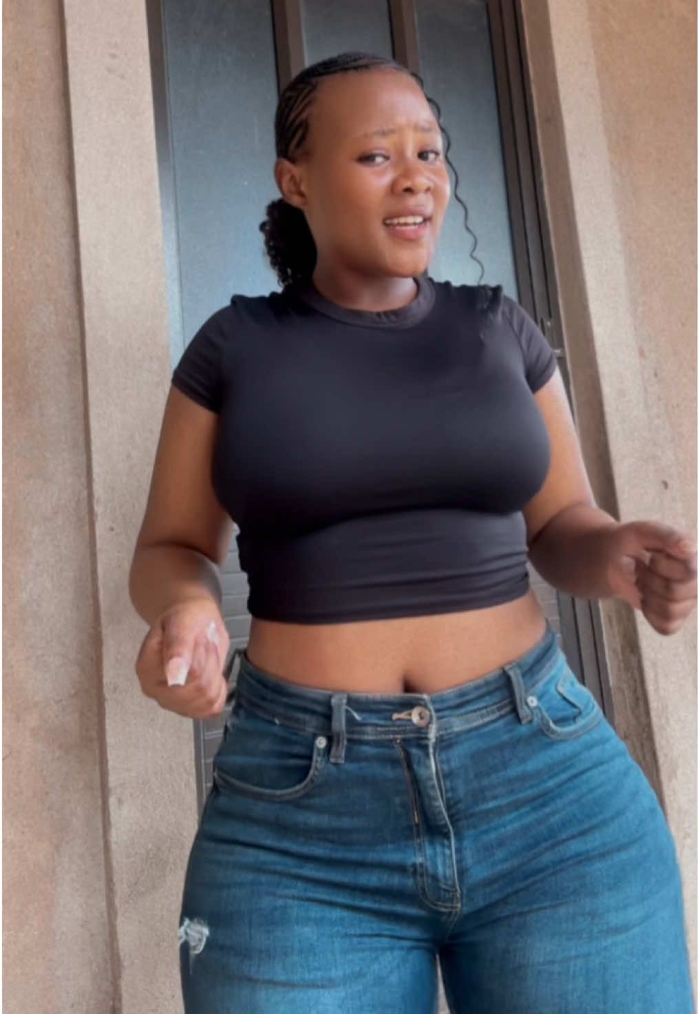@Yonela _Qayiso