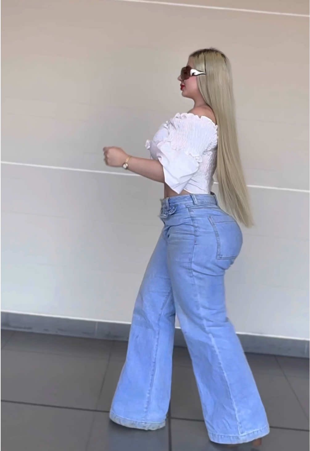 @Valeria Solarte