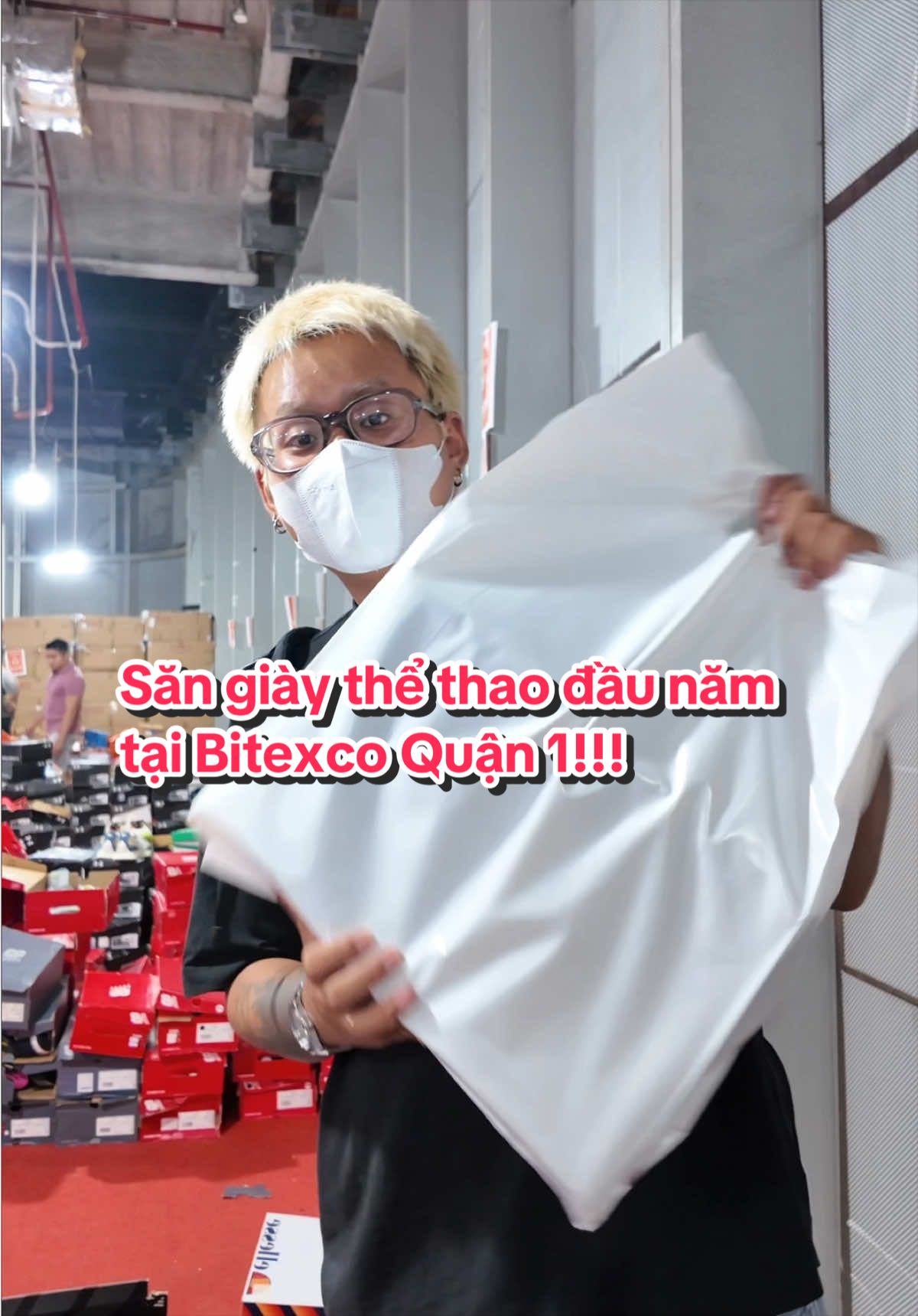 @&Ocirc;ng Bạn Đầu Đỏ