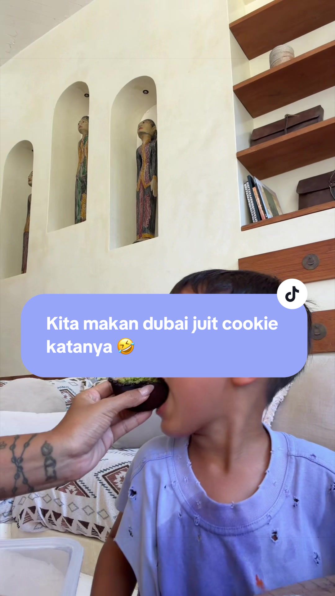 @Vanialong