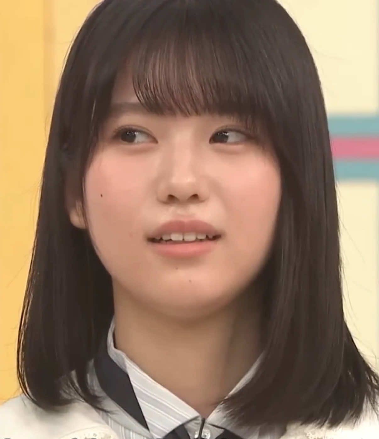 @何坂46 (Nanizaka46)