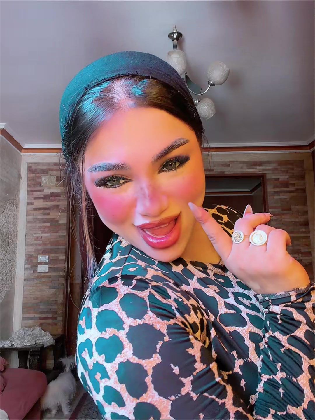 @LOGYELSONY