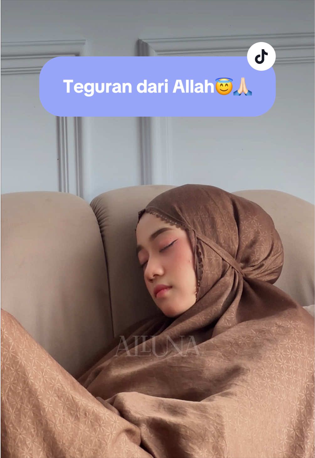 @Alluna