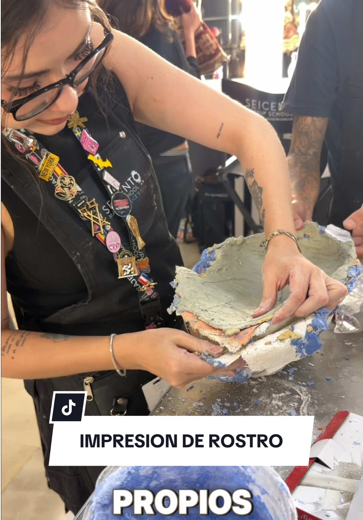 @Escuela de Maquillaje