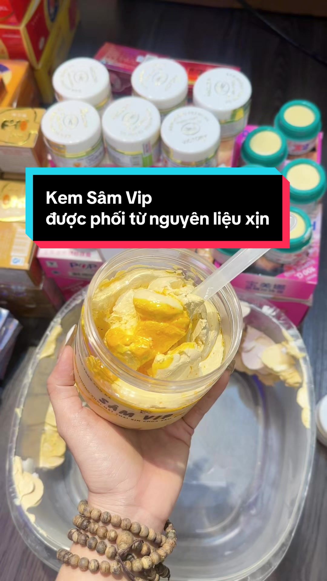 @B&agrave; T&aacute;m Da Dẻ