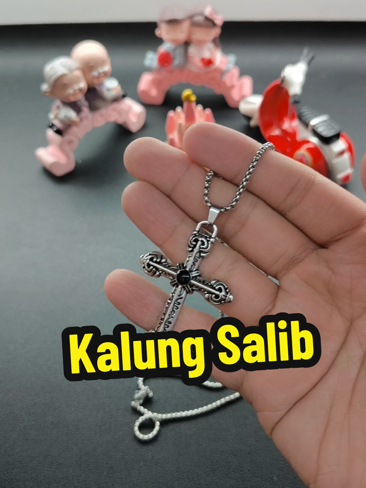@FashionForUshop