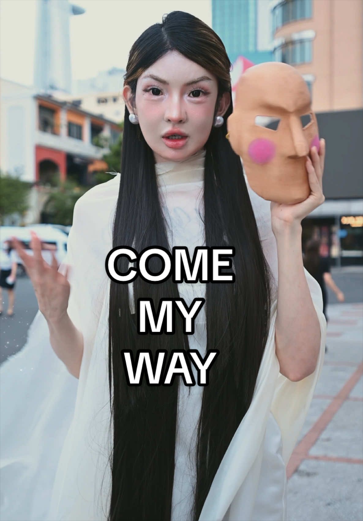 @Mia Lê