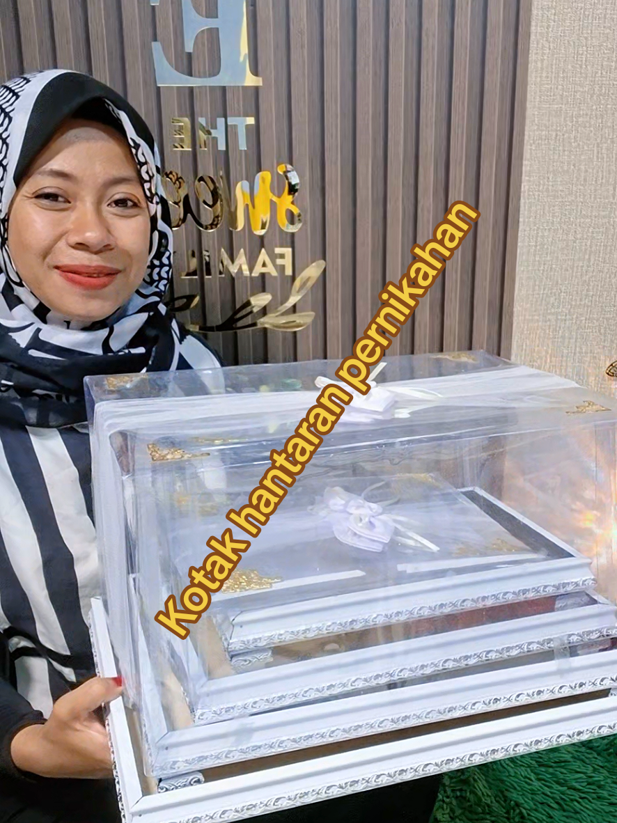 @Siti Fatimah|Gift Box