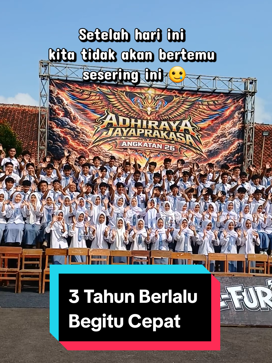 @Galeri Bu Ni di Sekolah
