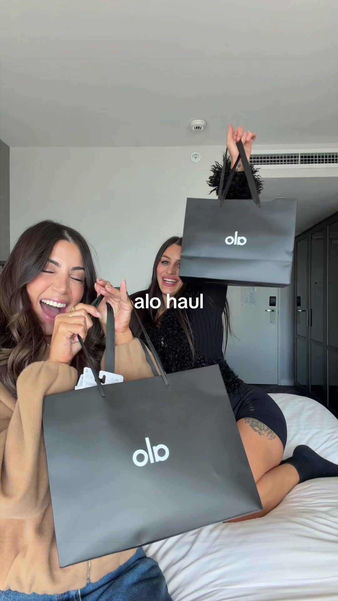 @adelemareee