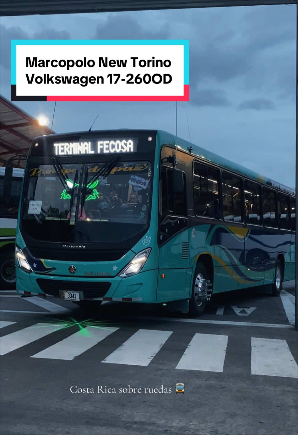 @Costa Rica sobre ruedas 🚌🇨🇷