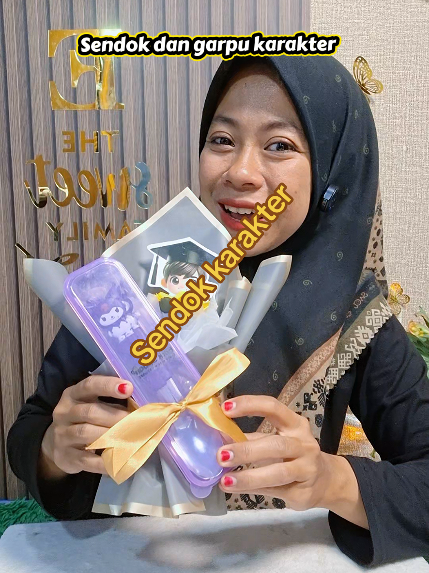 @Siti Fatimah|Gift Box