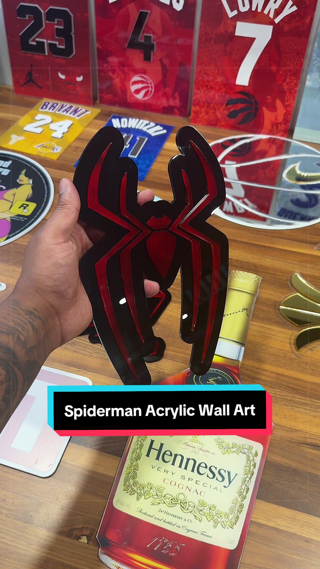 @MazerDesign | Acrylic Wall Art