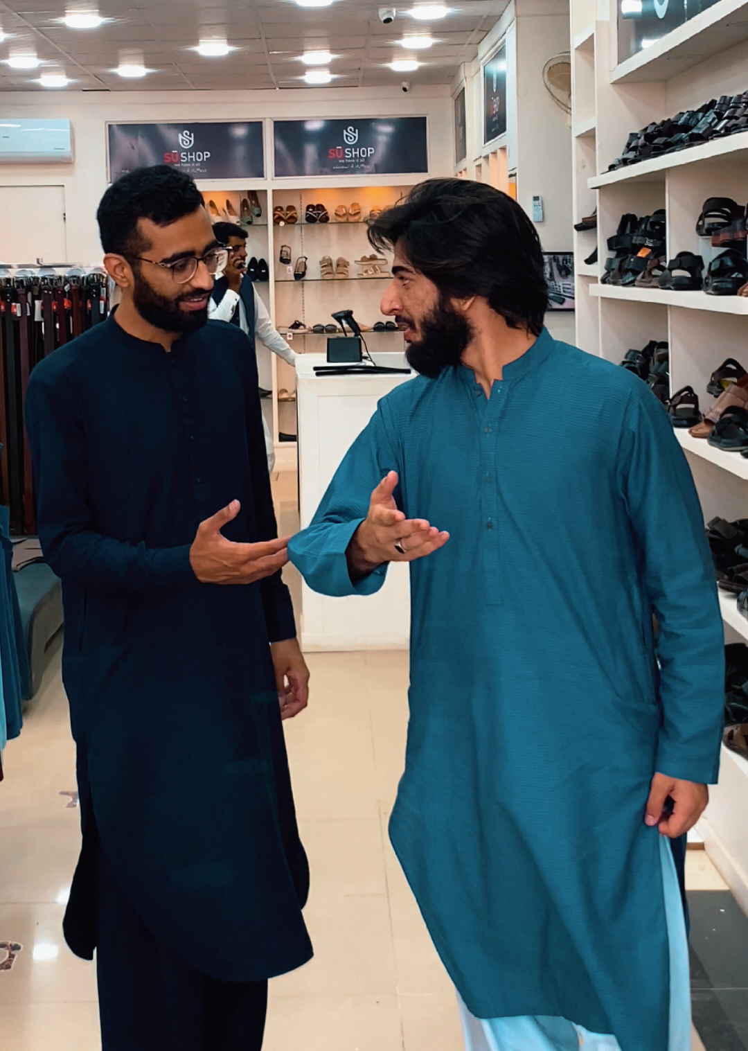 @عبدالمعز حیات اعوان ٹمن 🦢🤍