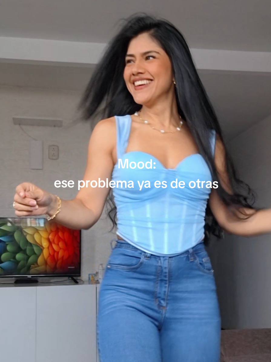 @JuliAnny🦋