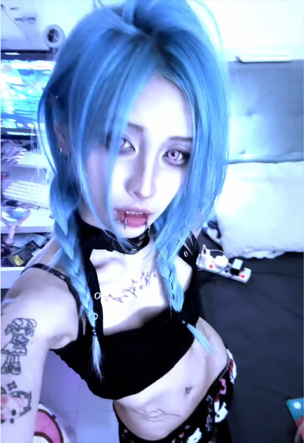 @aeyochi