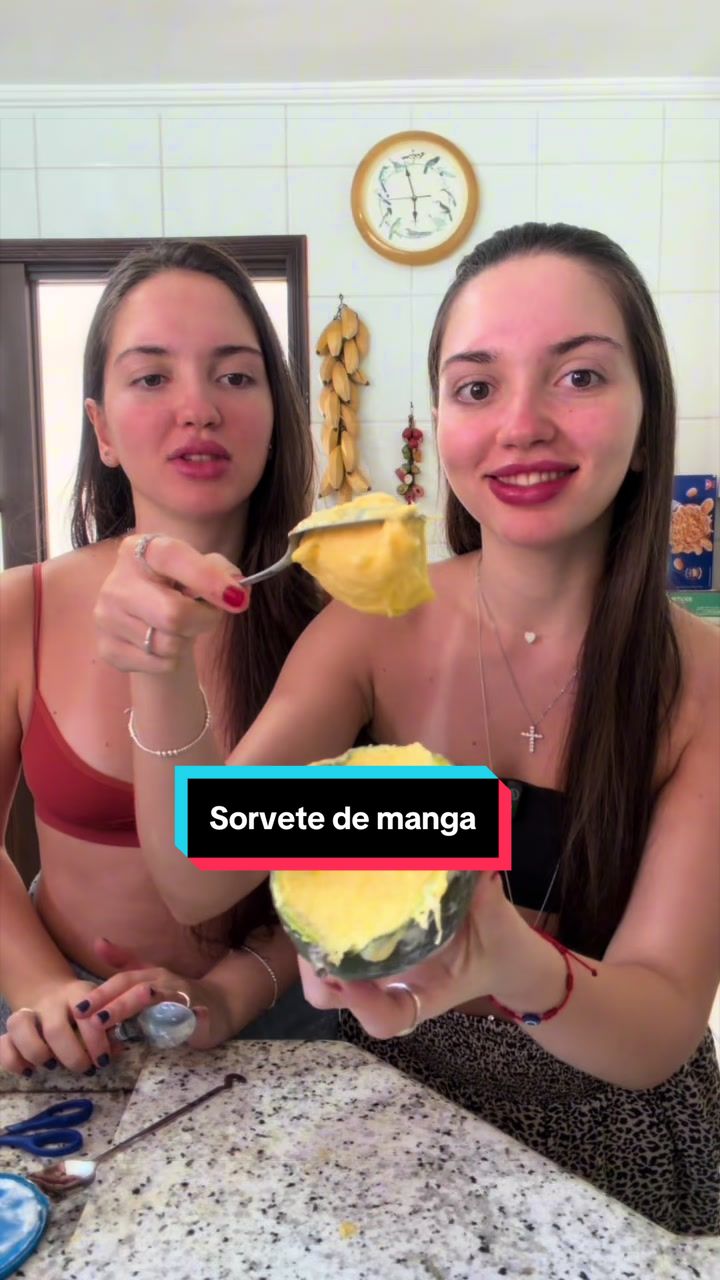 @Mariagemeaoficial