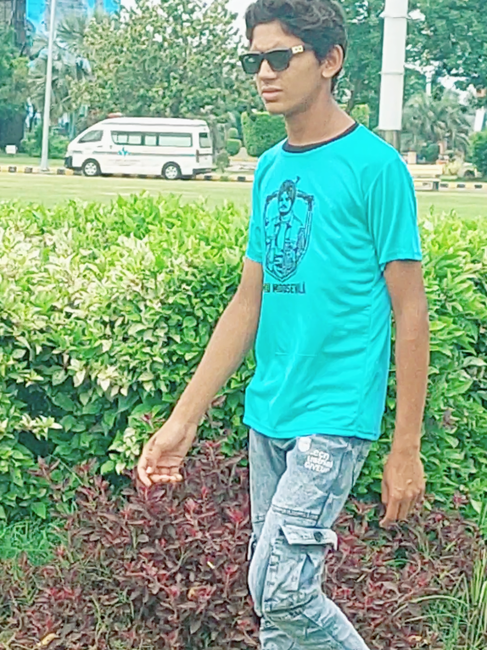 @Riaz Goree 433