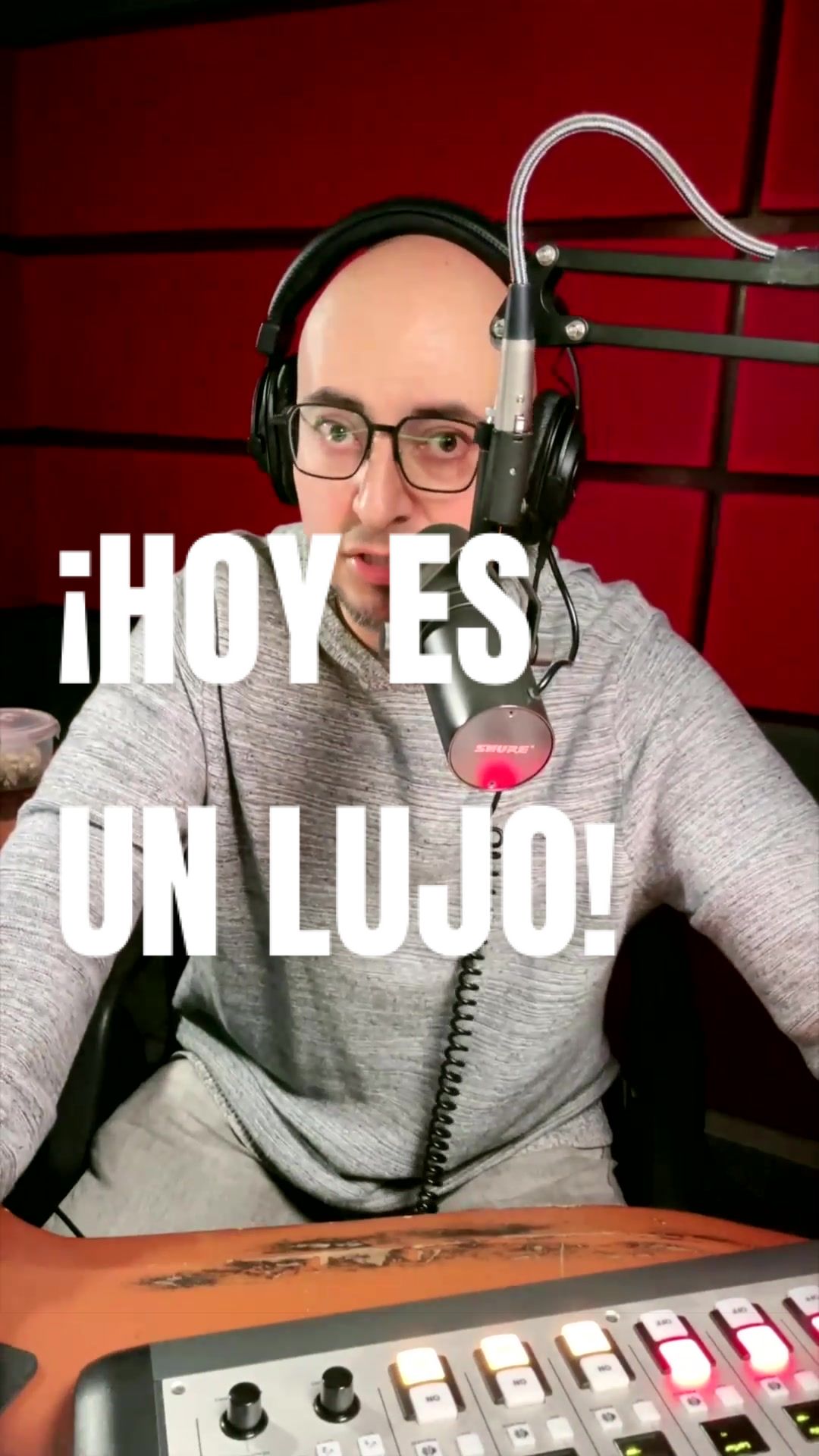 @Locutor Balam And&oacute;n