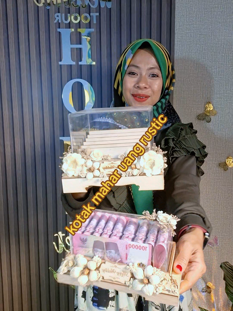 @Siti Fatimah|Gift Box
