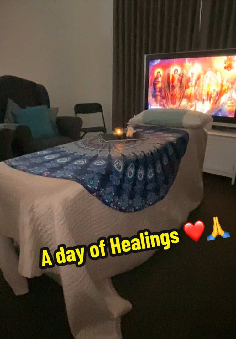@Miss Kelly - Psychic Medium 🦋