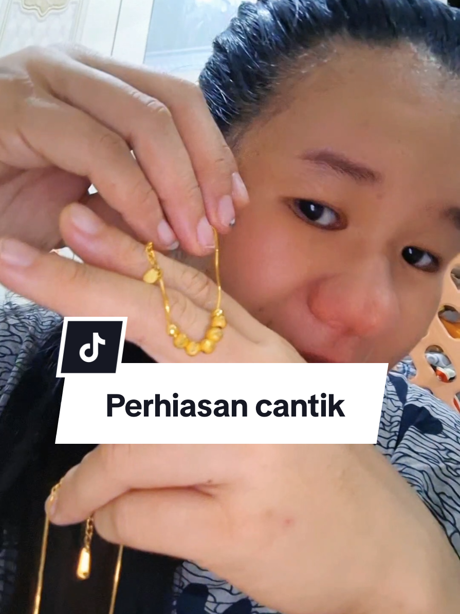 @𝓔𝓵𝓮𝓷_𝓑𝓪𝓵𝓪𝓴𝓲 🍀