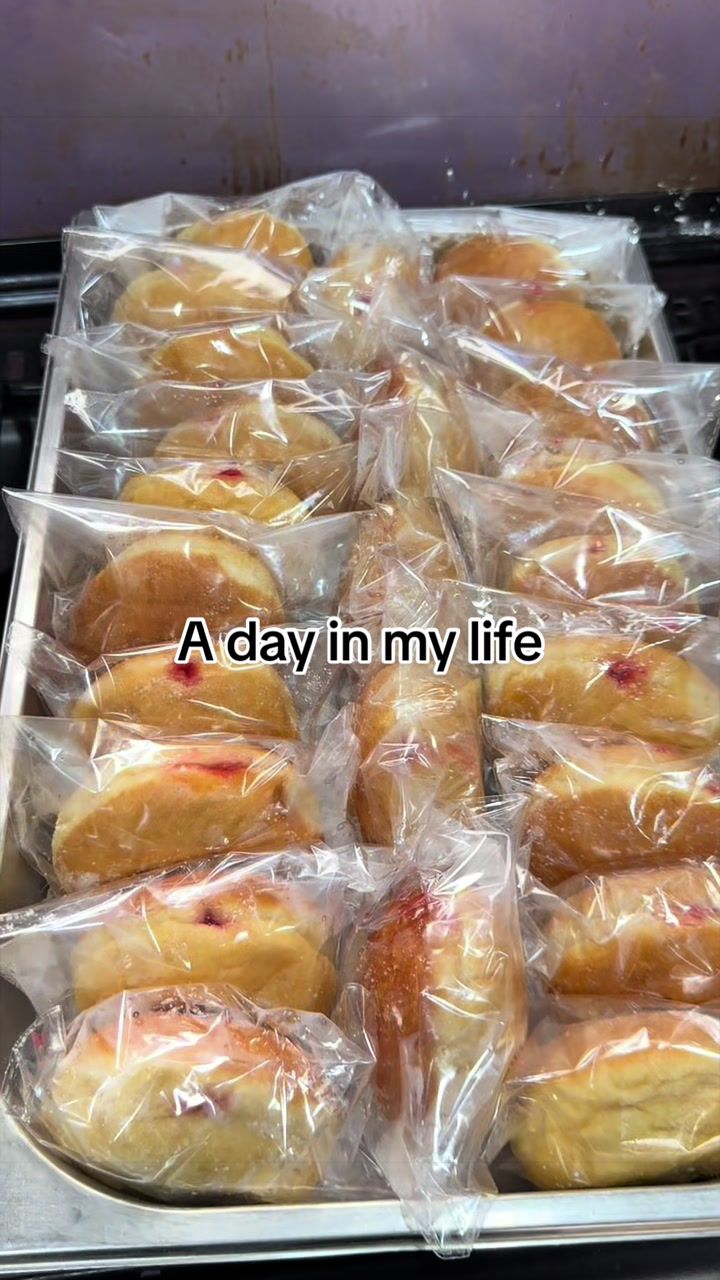 @Tohruks cakes of Ibadan