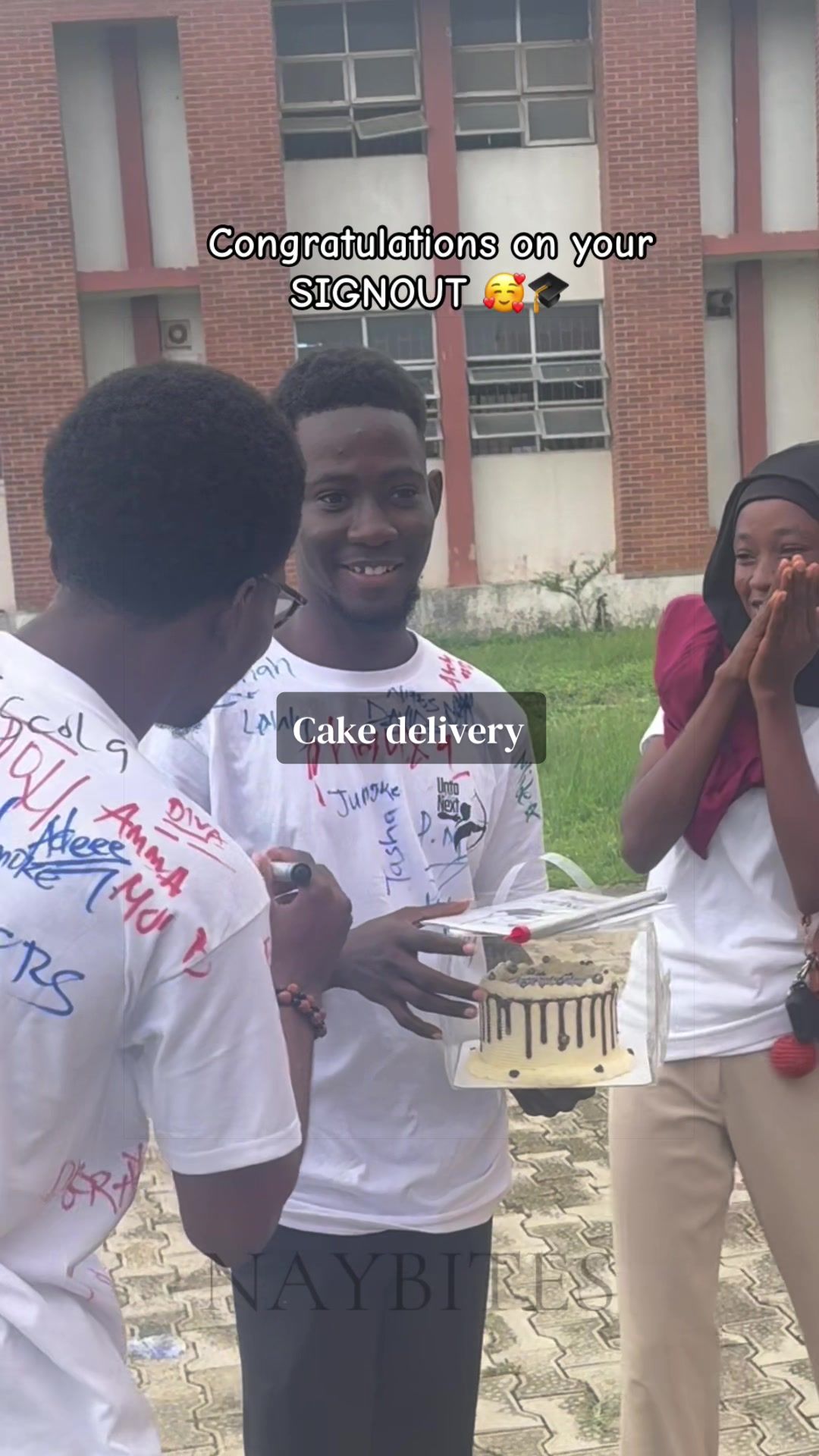 @SIGNOUT PACKAGE/CAKES IN ABUJA