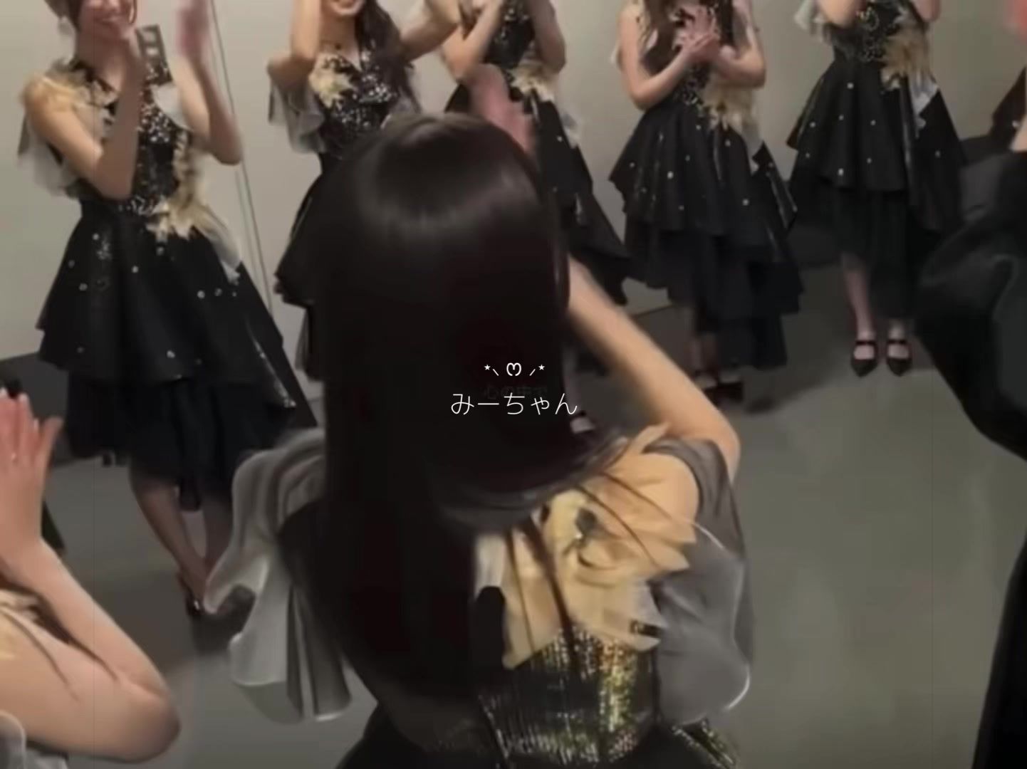 @໒꒱.·