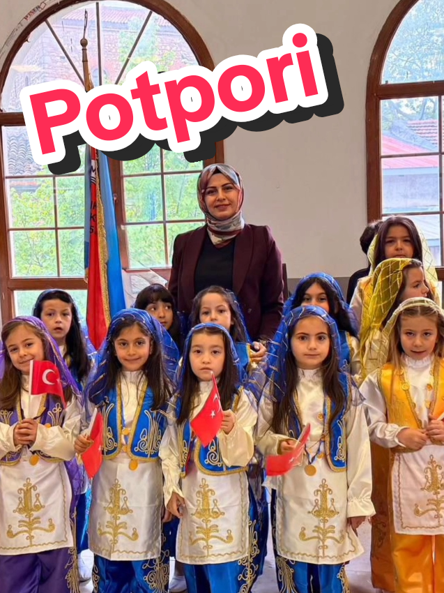 @Armoni Kost&uuml;m